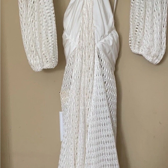 Elegant White Maxi Dress - Picture 5 of 5